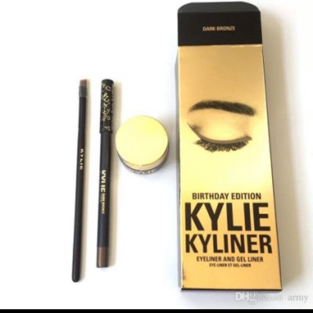 Kylie cosmetics eye liner set